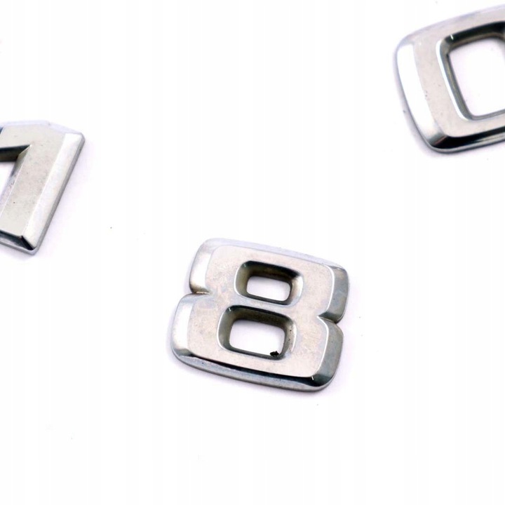 фото №11, Mercedes w203 эмблема значок надпись c180 крышки багажника зад a2028171215