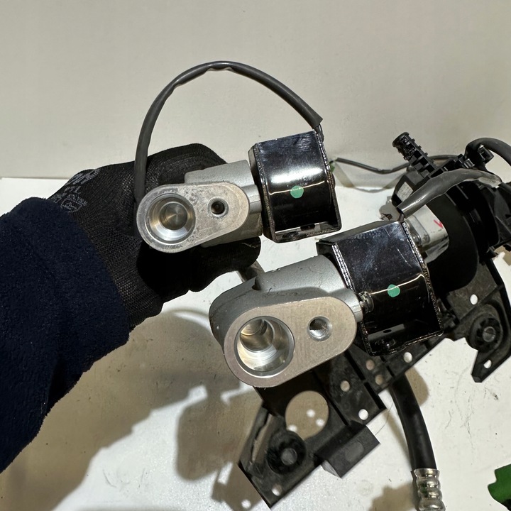 фото №7, Renault zoe шланг кондиционера 924467761r 924876913r 924871682r 922363151r