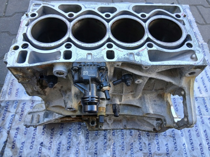 фото №9, Блок  двигуна кпп шатунний b420t2 volvo xc60 ii рестайлінг 2.0 b5b 2023r