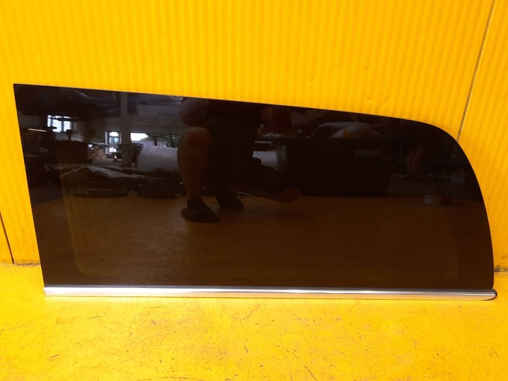 фото №1, Mercedes-benz v class w447 стекло кузовная зад задняя левая 14r.