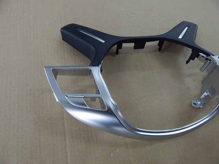 фото №5, Рамка накладка кермо mercedes w246 w166 w204 рестайлінг w212 рестайлінг колір чорний