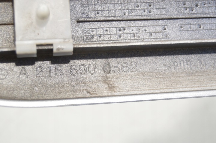 фото №10, Планка крыльев левый зад mercedes c215 w215 cl500 c744 2156900562 хром