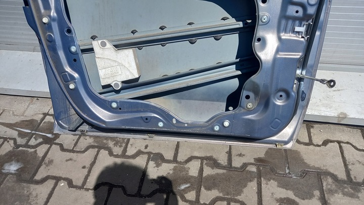 фото №13, Дверь левая перед mazda 5 06r van