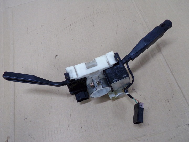 фото №7, Navara d21 king cab переключатель комбинированный