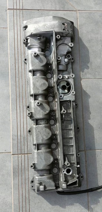 фото №1, Кришка клапанів mercedes w211 3,2 cdi 648 a6480160105