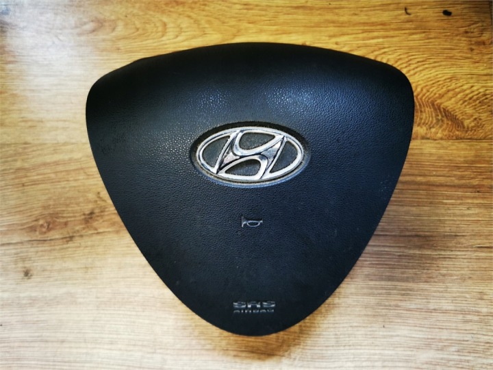 фото №6, Hyundai i30 07-10 торпедо консоль подушки натяжители