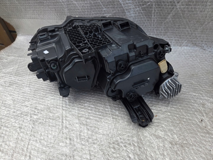 фото №8, Vw passat b8 рестайлінг 3g led iq лампа перед lwa 3g1941081t