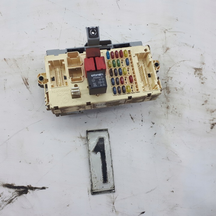 фото №1, Fiat stilo 1.9 jtd коробка предохранителей 46797600