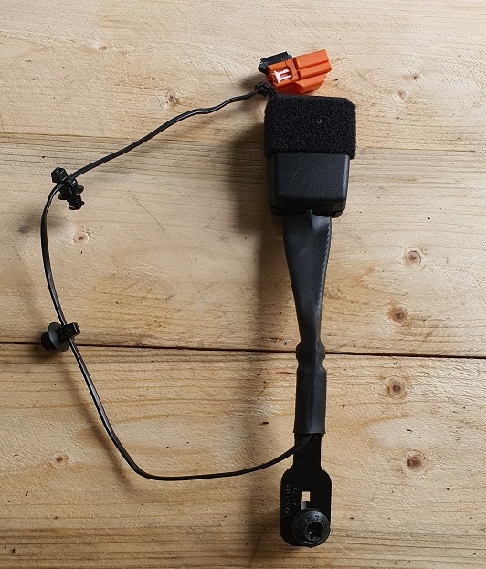 фото №1, Lr evoque ii l551 19^ застёжка ремня безопасности