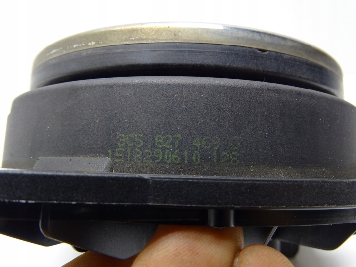 фото №10, Ручка эмблема крышки багажника зад задней vw polo v passat cc 6r0827469b