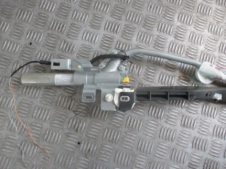 фото №7, Шторка правая сторона opel vectra c 02-08r универсал 13105051