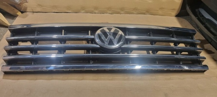 фото №7, Решётка радиатора решётка vw touareg iii r line