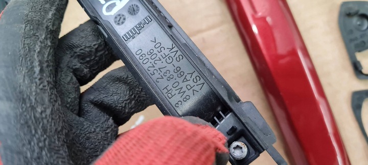 фото №10, A5 s5 8w ручка двері правий зад ly3s sportback 8w02837812a a4 b9