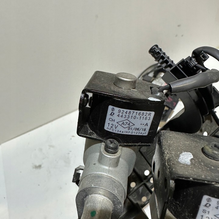 фото №5, Renault zoe шланг кондиционера 924467761r 924876913r 924871682r 922363151r