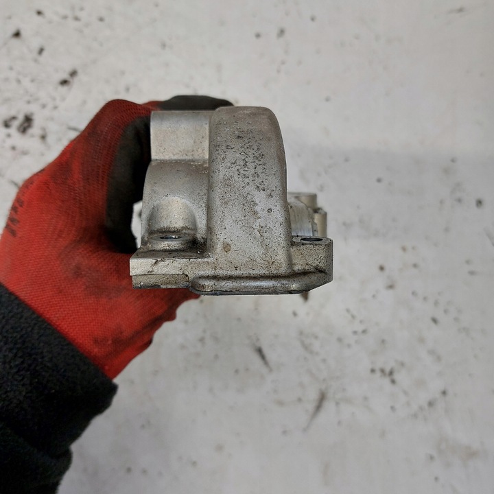 фото №7, Volvo v40 ii 2,0d d4204t14 перемычка защита вал распределительный вал 9487423