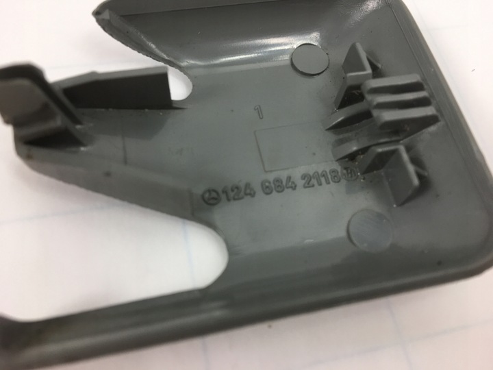 фото №8, Заглушка винт кронштейны сидений mercedes w124 w201 1246842118 серая серый