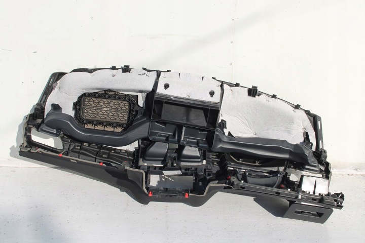 фото №8, Bmw x1 x2 f48 f39 консоль pulpit торпедо раздаточная капот pulpit 9332741 cz