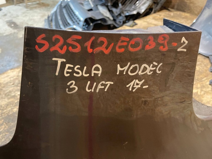 фото №10, Tesla модель 3 рестайлінг 23- задній бампер