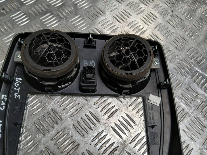 фото №9, Nissan note e12 панель середній рамка 682603vv0a 2015r