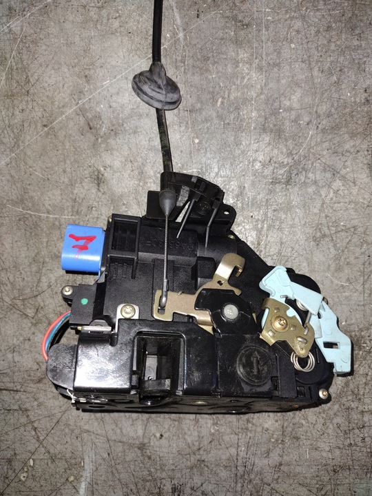 фото №5, Замок двері праві зад 7l0839016 vw golf v