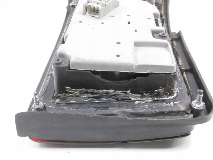 фото №10, Toyota corolla 6 e9 87-91 лампа зад права sedan 4d