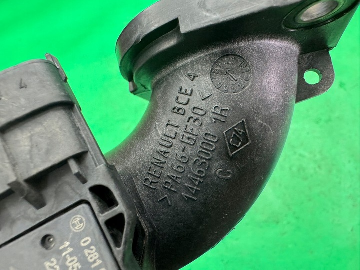 фото №8, Труба повітропровід шланг повітря 144600003r renault megane 3 iii 1.4 tce 08-