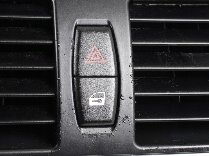 фото №10, Средняя решётка воздуховод перед bmw x5 e70 x6 e71