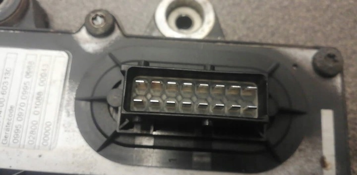 фото №6, Mercedes atego vario 813 компьютер 003 446 30 40