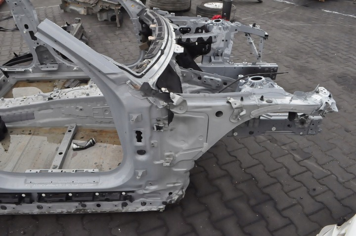 фото №2, Bmw i4 g26 чверть лонжерон права перед