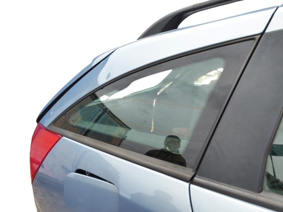 фото №1, Laguna ii рестайлинг стекло кузовная зад правая универсал