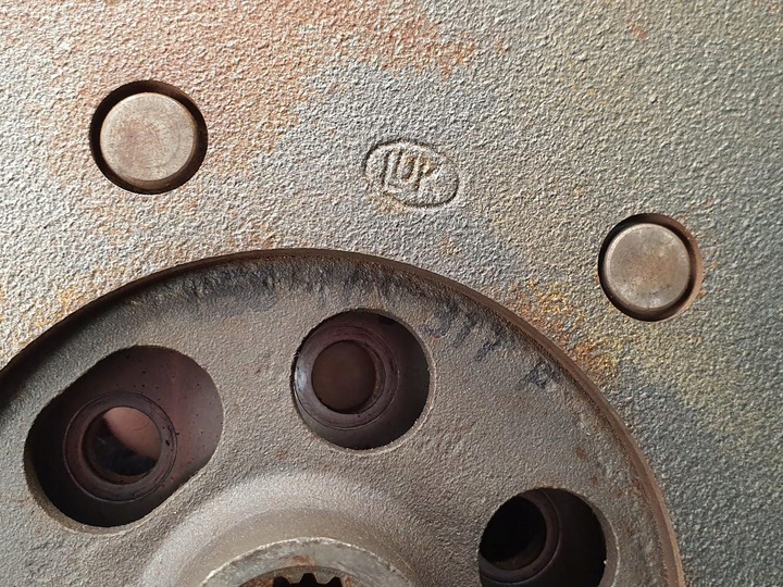 фото №4, Колесо маховики audi a4 b6 2.0 fsi 058105317f