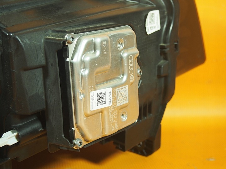 фото №12, Audi q2 81a 32km rhd uk лампы перед полный led 81a941033c / 81a941034c