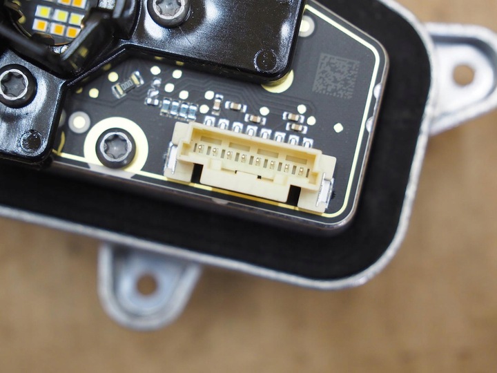 фото №8, Skoda kodiaq рестайлінг правий поворотник модуль led