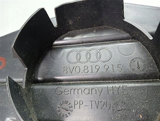 фото №4, Mm audi a3 8v sedan заглушка підскло 8v0819915