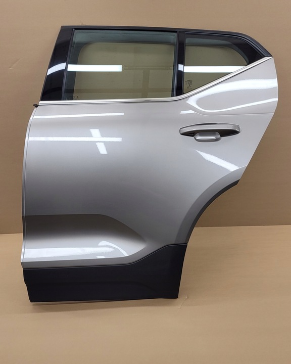 фото №1, Дверь левая задние левый зад комплектные volvo xc40 идеальная цвет 727