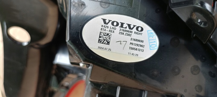 фото №10, Лампа зад задняя правая volvo xc60 ii 2 21-24rok led 31689690 p01292962 оригинал