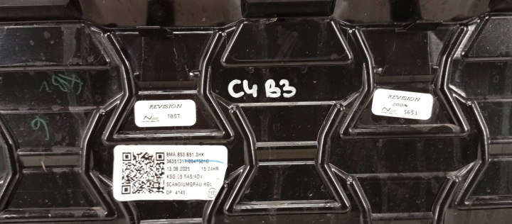 фото №15, 8ma853651 audi q5 sq5 iii 3 24- решітка радіатора решітка бампера передньої перед