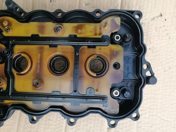 фото №5, Крышка клапанов toyota yaris auris 1nr 1.33 11201-47070