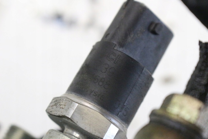 фото №8, Топливная рейка 0445214049 0281002239 opel astra h zafira b 1.7 cdti dtl