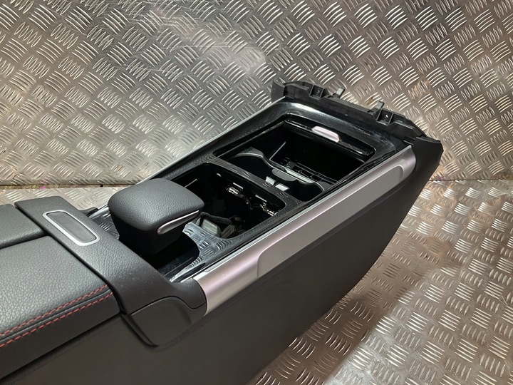 фото №5, Туннель средний подлокотник mercedes eqb x243 300 4matic