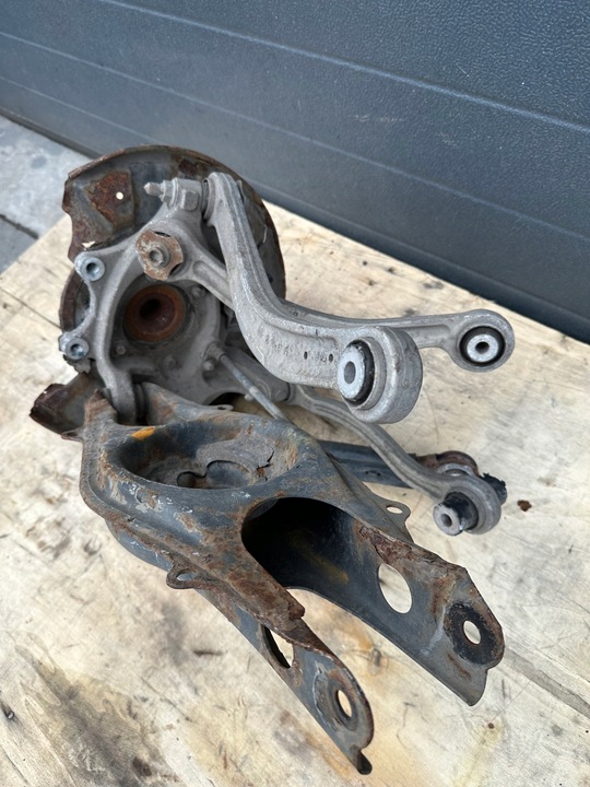 фото №6, Поворотна опора лівий зад, ступиця, важелі mercedes w212