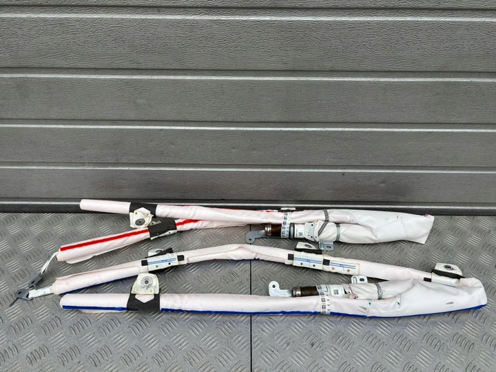 фото №1, Rivian r1t шторка ліва права оригінал ідеал