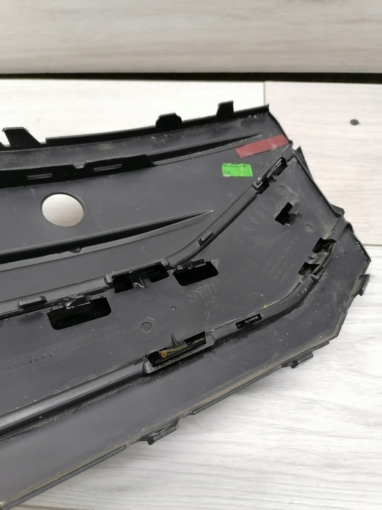 фото №11, Audi q5 sportback решітка праві зад 80f807320