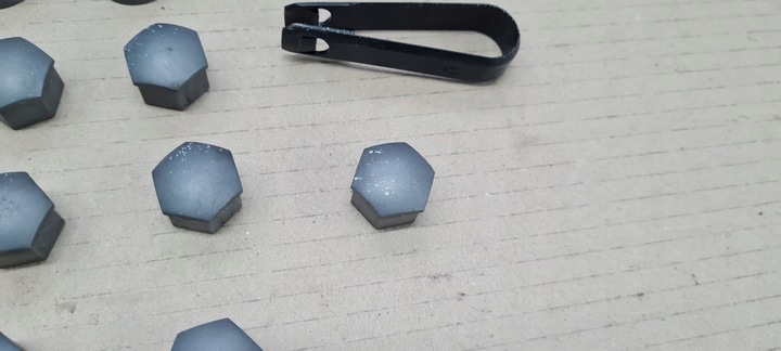 фото №8, A6 c7 4g накладки na гвинти 4f0601173a ключ 17 20 штук a4 b8 b9 a5 q5 q3