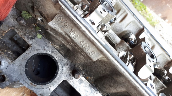 фото №12, S6 c7 4g a6 головка клапанів ліва 4.0 tfsi s7 4g