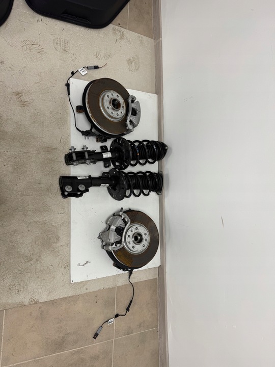 фото №5, 9847561780 поворотный кулак mcperson амортизатор peugeot 3008 iii