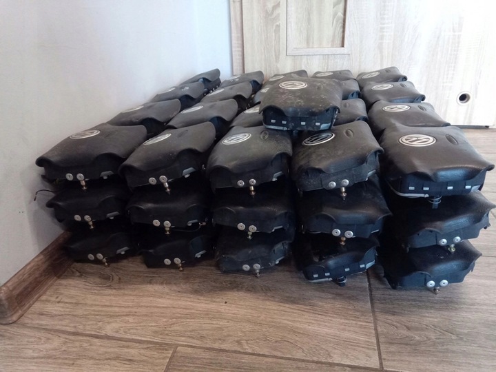 фото №7, Подушка подушка безопасности водителя vwolkswagen 3b0880201