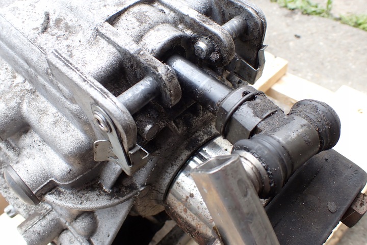 фото №8, Коробка передач коробки передач bmw e46 2.0 td 1069401052 механічна коробка передач