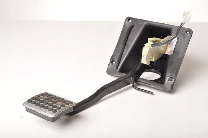 фото №1, Aston martin vanquish i педаль гальма ljb-6420-bb