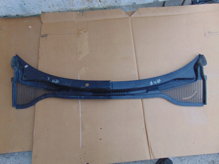 фото №8, Панель під лобовим склом пластиковий skoda yeti 5l0819416 5l1819415 європа